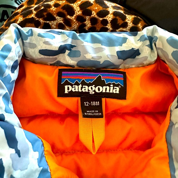 Baby down light blue camo jacket size 12-18 months. - Picture 3 of 5